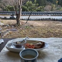 Apatiser. You can see the train running from the window side seats. #Veganuary at Cafe Cocochi in Taketa