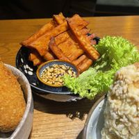 Süßkartoffel „Puffer“ mit leckerem Dip  at ADIDA in Cologne