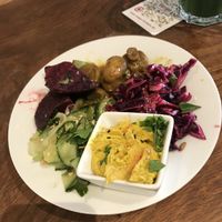 small asian antipasti plate at Vengo Die Gemusekuche in Bremen