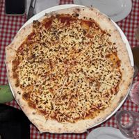 vegan cheese pizza (off menu)  at Bill & Toni's in Darlinghurst