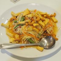 Som tam at Kin-Lum Vegetarian in Chiang Mai