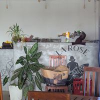 Laden at Larose Roti Shop in Ahangama