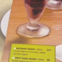 Milkshakes veganos foram adicionados ao cardápio! [foto tirada em junho de 2025] at A Chapa Hamburgers in Sao Paulo