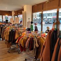 Laden von innen at LiLa Kunterbunt Organic in Muenster