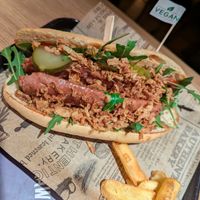 Veganer Hotdog at Neckawa in Tubingen