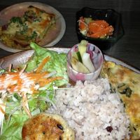 Lunch set at Base Island Kitchen in Osaka