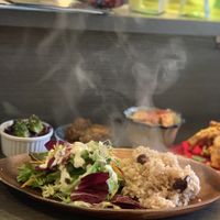 Complete vegan deluxe set at Base Island Kitchen in Osaka