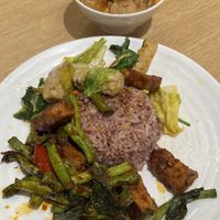 food  at Shine Thong Vegetarian Food - Ratchadamri Rd - ชั้น 1 โซน hug thais in Bangkok