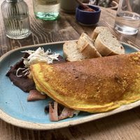 Omelette con champiñones y no-tocinoo  at Café Zapopan in Zapopan