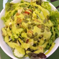 "Salada Haya 2.0" (mix de folhas, tomate, pepino, cubos de abacate, quinoa, molho de manga com pimenta e sementes de abóbora) at Haya Falafel Café - Pinheiros in Sao Paulo