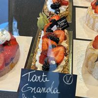 Comptoir avec options véganes labellisées   at Graines de Pain by Eric Gourdin in Peruwelz