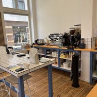 Coffee machine   at Revista Coffee and Magazines in Groningen