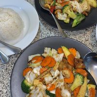 Stir fried veg - black bean sauce & cashew nut, with steamed rice to share #Veganuary at Peace Harmony in Sydney