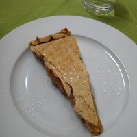 Apple pie at Capre e Cavoli in Brescia