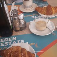 Croissant, chocolat, dolce at Capre e Cavoli in Brescia