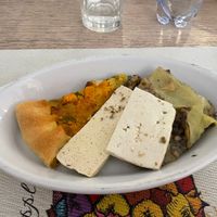 Da sinistra, la torta salata porri e zucca (molto buona), il Tofu marinato (da rivedere),   E lo sformato di salsiccia nera e mele (SPETTACOLARE)  at Capre e Cavoli in Brescia