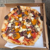 Atlas (Pumpkin) at Pizzeria L'Angelo in Venice