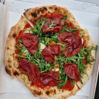 Vegan pizza with ham and blue cheese at Pizzeria L'Angelo in Venice