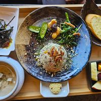 vegetarian pizza (no vegan option available in Jan 2025) at Pú Shícūn-  璞石村 璞石璞食 in Caotun