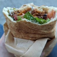 Kevab en galette sauce veganaise at KVB in Montpellier