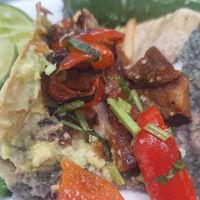 Y tiene guacamole 🥑🫶🏻

#Veganuary 🌱 at No Suaperro in Mexico City