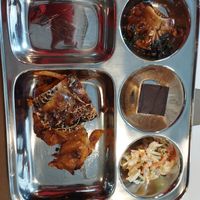 Buffet food at Dhaba Beas - Kyjevská in Prague