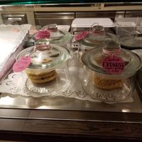 Cookies, many vegan options at CupCakes Wien in Vienna
