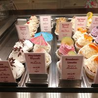 Vegan option examples at CupCakes Wien in Vienna