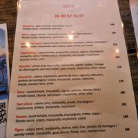Pizza menu at Cœur des Neiges in Tignes