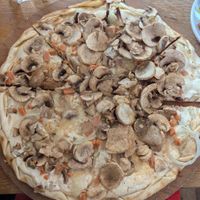 Vegan flatbread at L'Alsacien Lyon - Bar à Flammekueche in Lyon