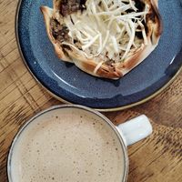 Quish de verduras y cafecito, todo vegan at Mixta Cafe in Santiago