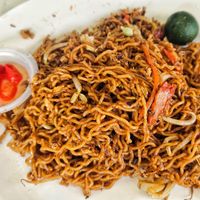 kolo mee goreng, good at Pu Ti Vegetarian - 菩提樹  in Kuching