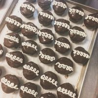 vegan & gf hostess mostess cupcakes  at Dee's One Smart Cookie in Glastonbury