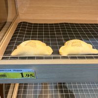 Vegan pasties that say "VEGAN BURGER" on them at Supermercado Unide Punta del Hidalgo in Tenerife
