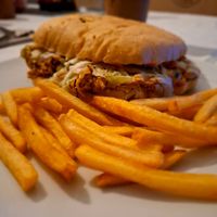 Koala kebab 💛🐨 et frites at JUNGA in Toulouse