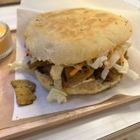 Pain pita au seitan  at JUNGA in Toulouse