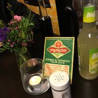 cute table design at Vegangster in Rostock