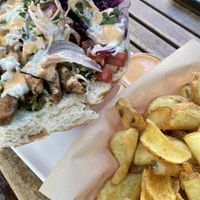 Vöner und Kartoffeldippers  at Vegangster in Rostock