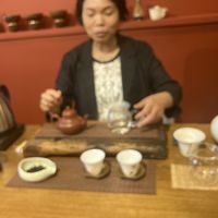 Trying the tease  at JIN YUN FU Tea Shop in New York City