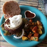 veggie burger at Green Gallery in Koh Phangan