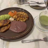 Típico salvadoreño vegano. Muy, muy rico.  at Carajo in San Salvador