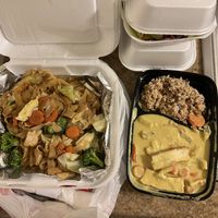 Noodles and curry at Red Curry Vegan Kitchen in Flagstaff