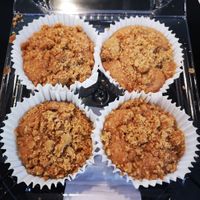 Apple Crumble Cupcakes at The Malibu Market in Rockingham