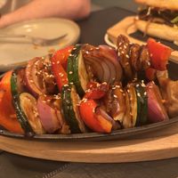 Huera and vegetable skewers  at El Indicado in Barcelona