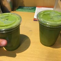 green smoothies at Oasis Jimma Juice Bar in New York City