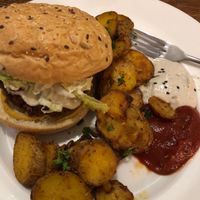 Burgers and “wedges” at El Haso in Freiburg