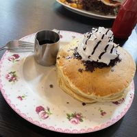 vegan chocolate chip pancakes. at Mamalicious in Hamburg