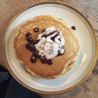 pancakes with whipped cream and choc chips at Mamalicious in Hamburg