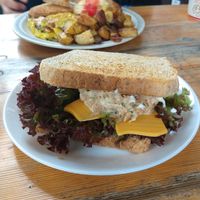 Vegan "tuna" grilled cheese sandwich at Mamalicious in Hamburg