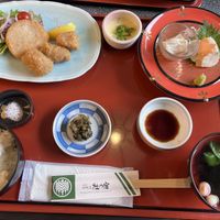 Vegan lunch plate (¥1.800)  at Restaurant Oomoto in Miyajima